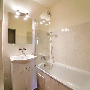 Dreibettzimmer